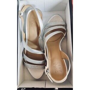 Naturalizer Taimi Women's Sandals Glitter Silver size 10M New In box, E0497S1901